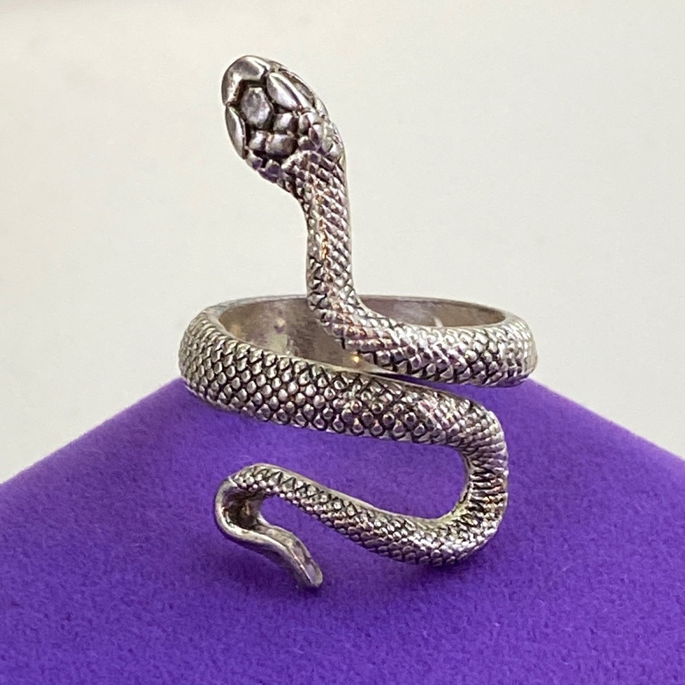 💛 Vintage Silver Tone Snake Wrap Ring